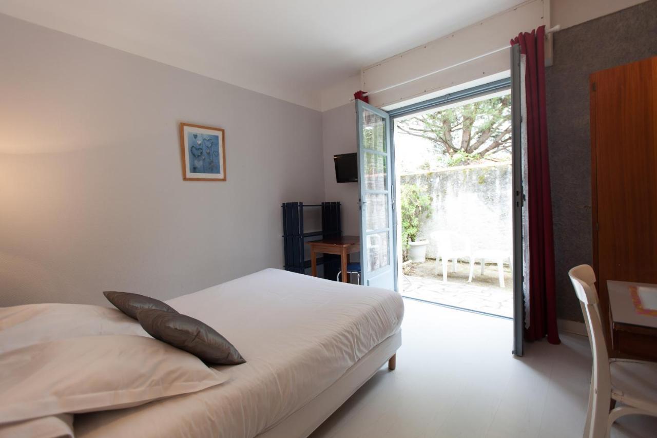 Le Pavillon Bleu Hotel Restaurant Royan Bagian luar foto