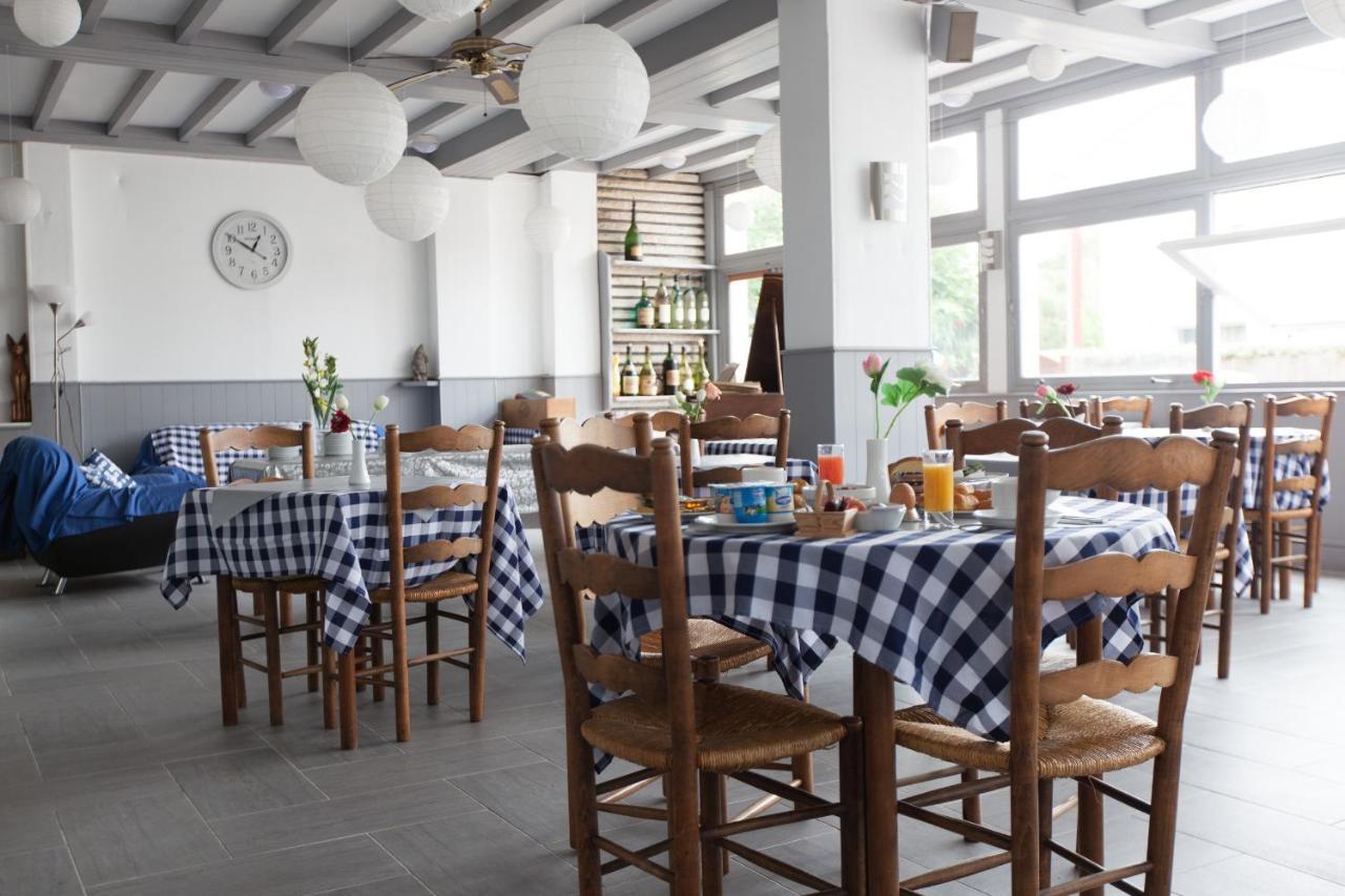 Le Pavillon Bleu Hotel Restaurant Royan Bagian luar foto